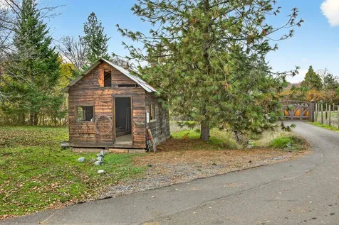 5650 Kane Creek Road Central Point OR 97502