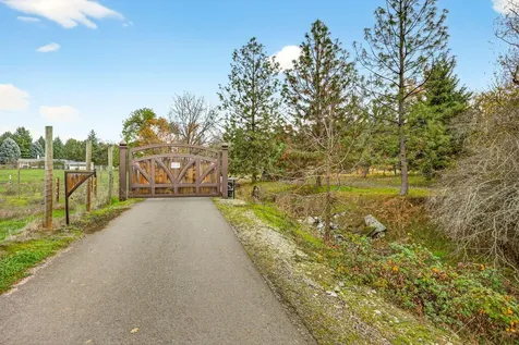 5650 Kane Creek Road Central Point OR 97502