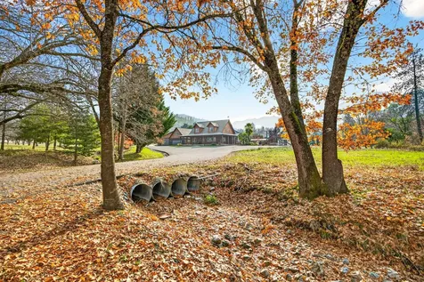5650 Kane Creek Road Central Point OR 97502