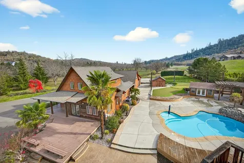 5650 Kane Creek Road Central Point OR 97502