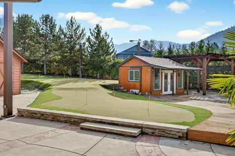5650 Kane Creek Road Central Point OR 97502