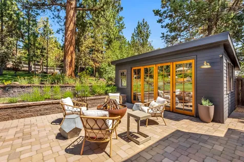 2256 NW Eastes Street Bend OR 97703