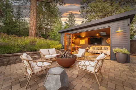 2256 NW Eastes Street Bend OR 97703