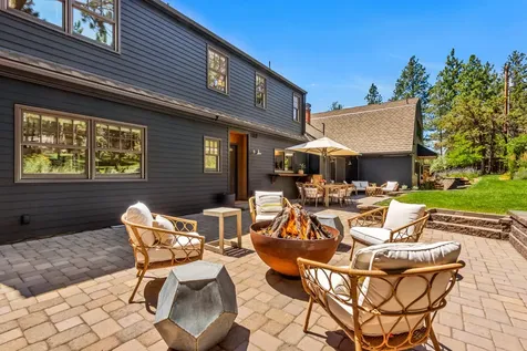 2256 NW Eastes Street Bend OR 97703