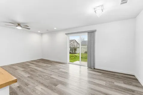 7905 Jacqueline Way White City OR 97503
