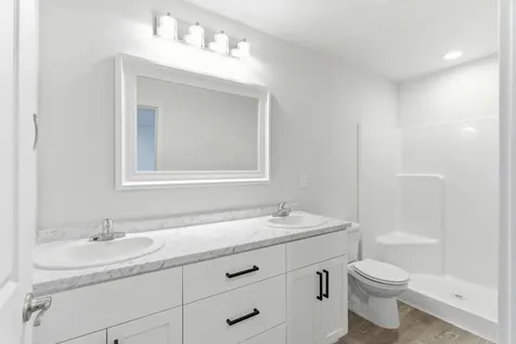 7905 Jacqueline Way White City OR 97503