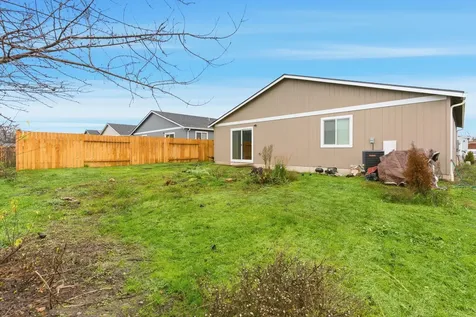 7905 Jacqueline Way White City OR 97503