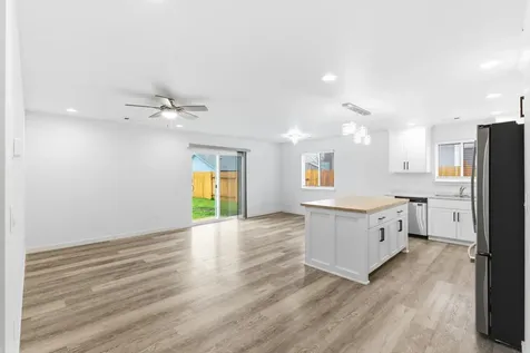 7905 Jacqueline Way White City OR 97503