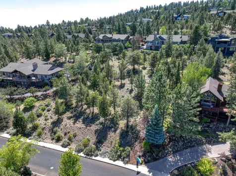 3333 NW Panorama Drive Bend OR 97703