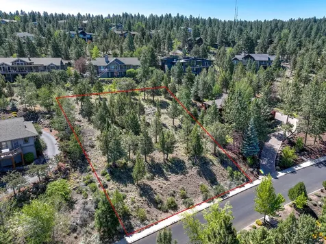3333 NW Panorama Drive Bend OR 97703