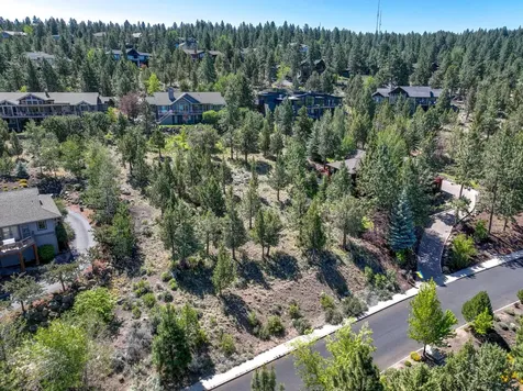 3333 NW Panorama Drive Bend OR 97703