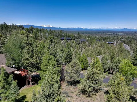3333 NW Panorama Drive Bend OR 97703