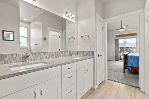 4530 SW Yew Avenue Redmond OR 97756