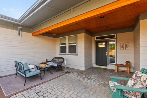 4530 SW Yew Avenue Redmond OR 97756