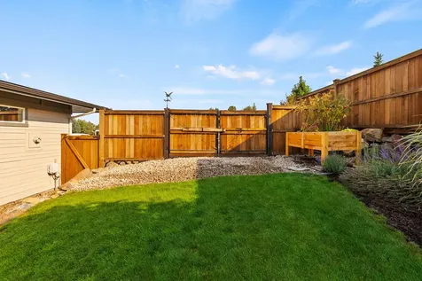 4530 SW Yew Avenue Redmond OR 97756
