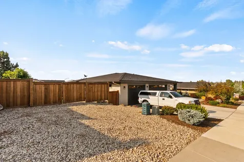 4530 SW Yew Avenue Redmond OR 97756