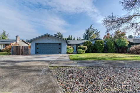 1312 Ramada Avenue Medford OR 97504