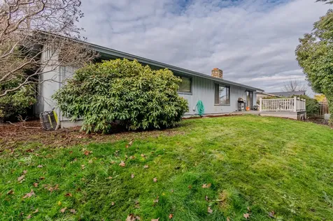 1312 Ramada Avenue Medford OR 97504