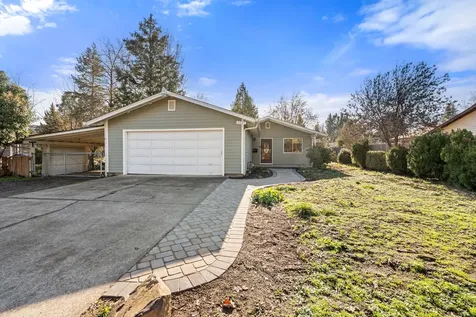 2021 Taylor Road Central Point OR 97502