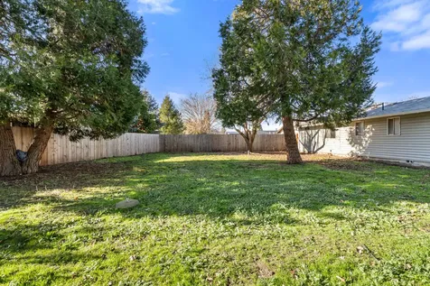 2021 Taylor Road Central Point OR 97502