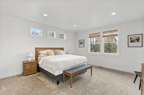 60515 Ward Road Bend OR 97702