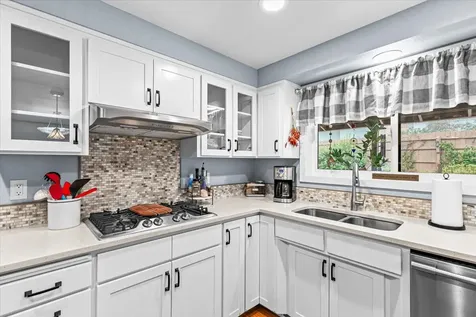 780 Oakway Circle Ashland OR 97520