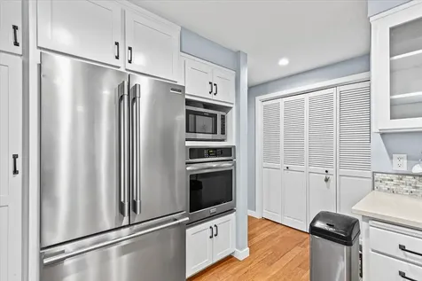 780 Oakway Circle Ashland OR 97520