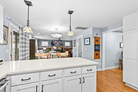 780 Oakway Circle Ashland OR 97520