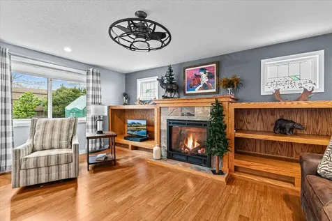 780 Oakway Circle Ashland OR 97520