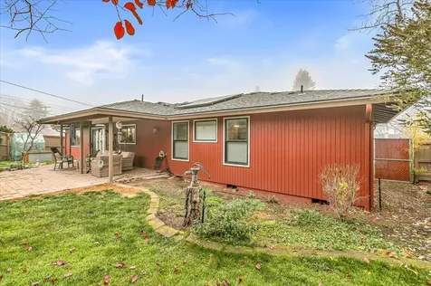 780 Oakway Circle Ashland OR 97520