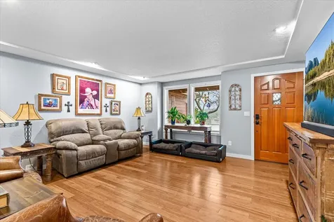 780 Oakway Circle Ashland OR 97520