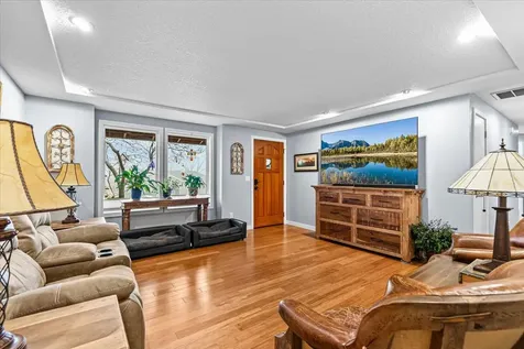 780 Oakway Circle Ashland OR 97520