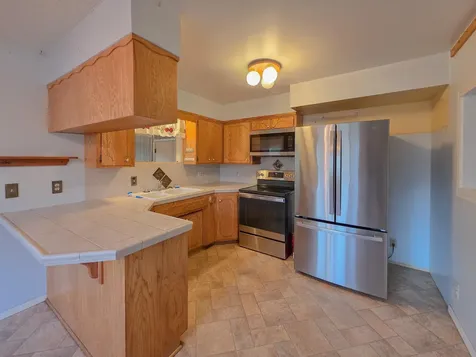 512 Pine Street Rogue River OR 97537