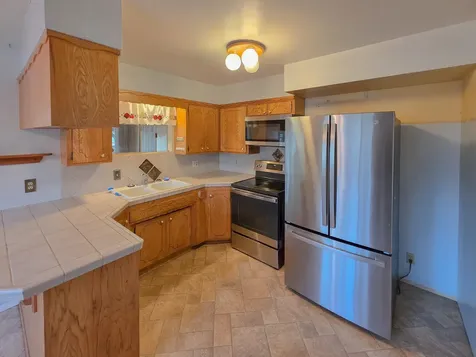 512 Pine Street Rogue River OR 97537