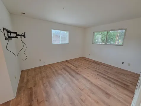 512 Pine Street Rogue River OR 97537