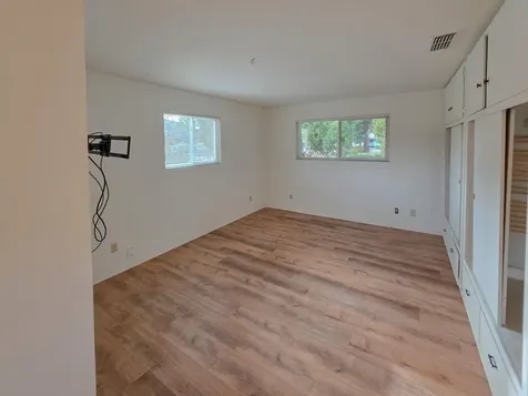 512 Pine Street Rogue River OR 97537