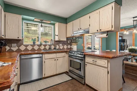 1540 Savage Creek Road Grants Pass OR 97527