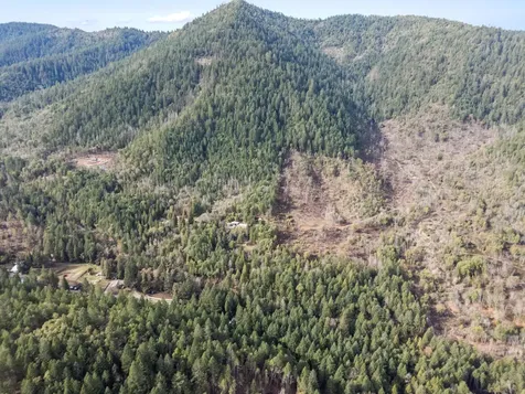1540 Savage Creek Road Grants Pass OR 97527