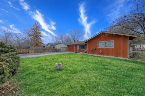 2634 SW Umatilla Court Redmond OR 97756