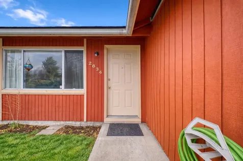 2634 SW Umatilla Court Redmond OR 97756