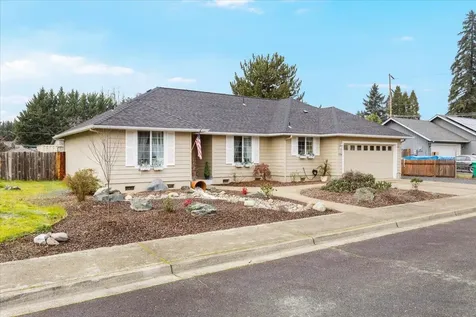 1716 Gardendale Lane Grants Pass OR 97527