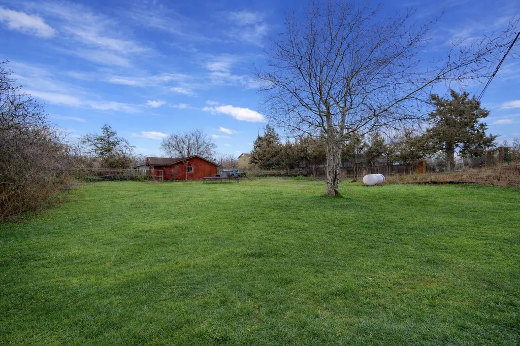 2648 SW Umatilla Court Redmond OR 97756