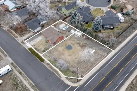 2648 SW Umatilla Court Redmond OR 97756