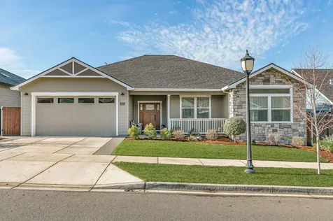 2645 Farmington Avenue Medford OR 97504