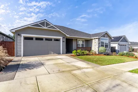 2645 Farmington Avenue Medford OR 97504