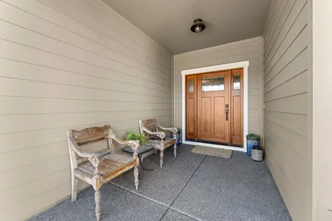 2645 Farmington Avenue Medford OR 97504