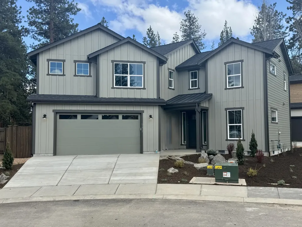 61437 SE Daybreak Court Bend OR 97702
