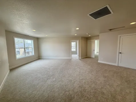 61437 SE Daybreak Court Bend OR 97702