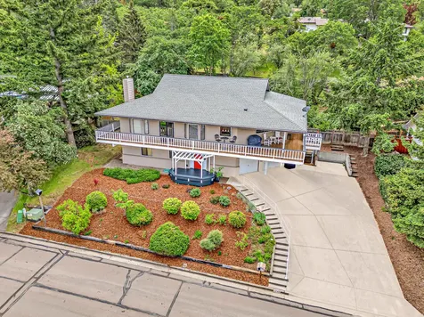 1768 Crestview Drive Ashland OR 97520