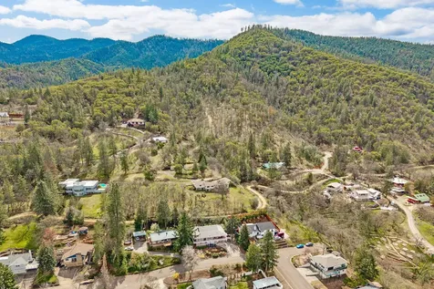 1768 Crestview Drive Ashland OR 97520